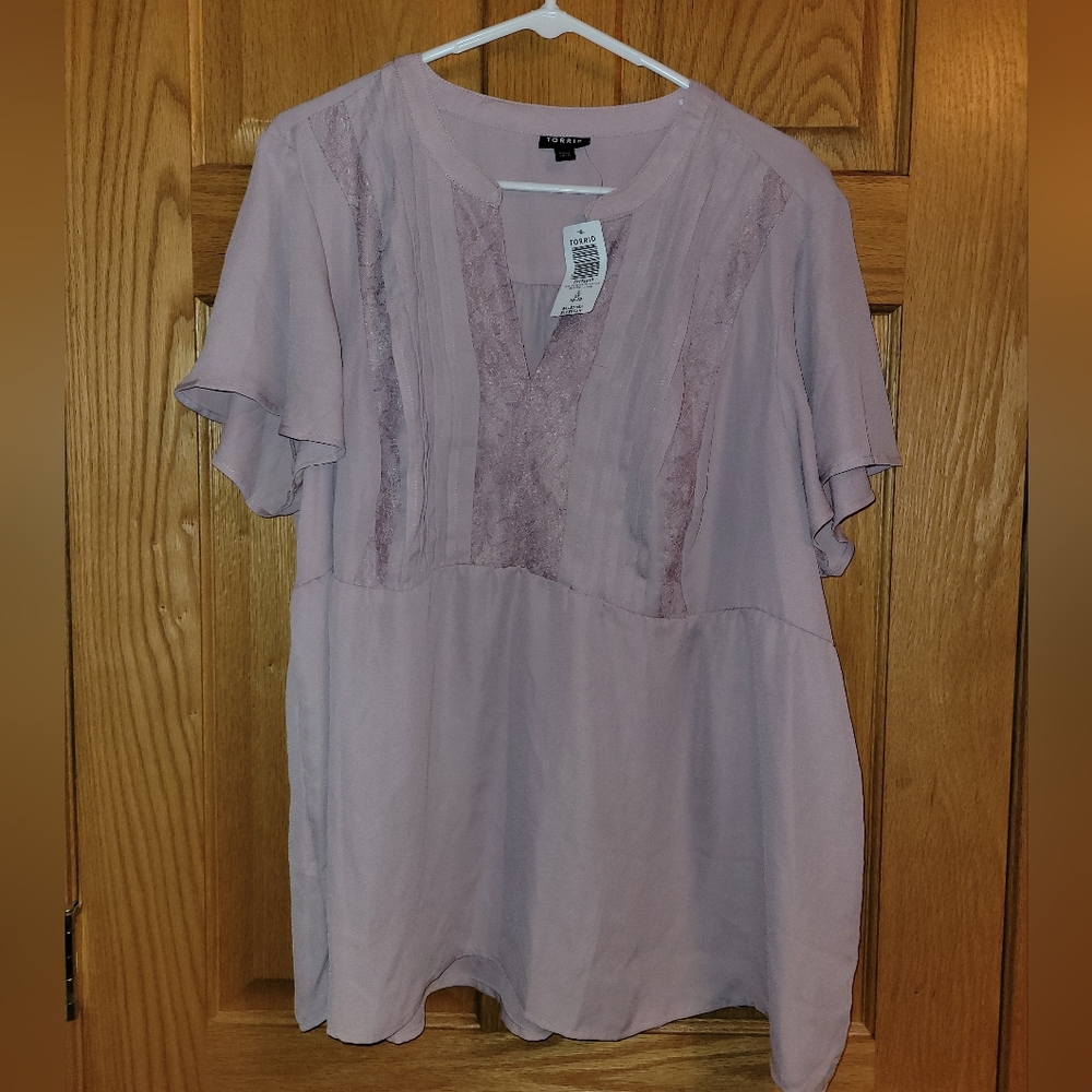 Torrid Size 2 Mauve Blouse